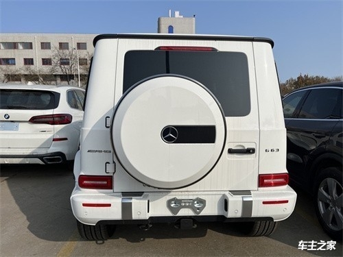 天博：原装进口2023款奔驰G350平行进口行情报价展厅现车(图3)