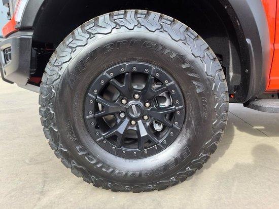 天博：福特F150猛禽R52T港口现车国六B(图5)