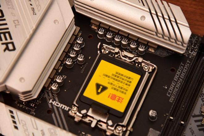 从4800到7600双11必入 ！Kingston FURY超级野兽内存超频实战(图16)
